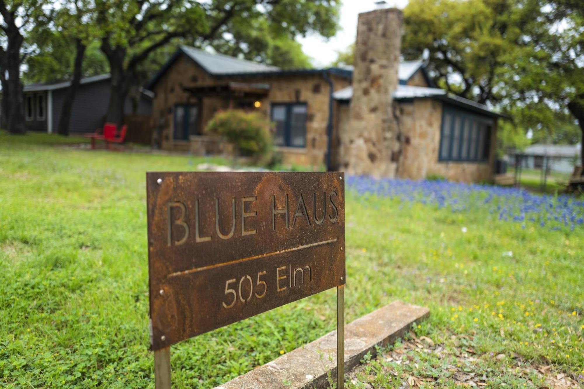 Blue Haus Villa Johnson City Exterior photo